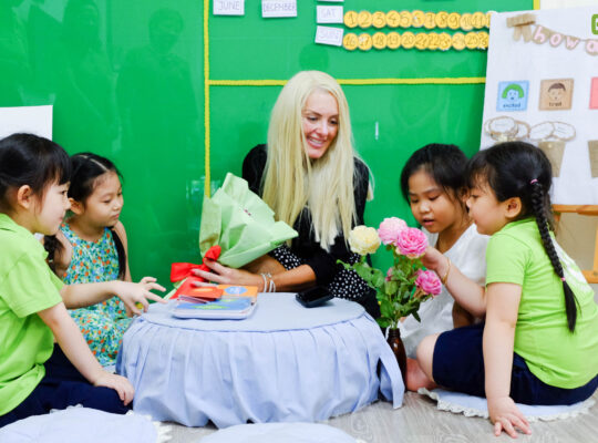 Học sinh GCA tự tin giao tiếp tiếng Anh với chuyên gia Harmony SEL